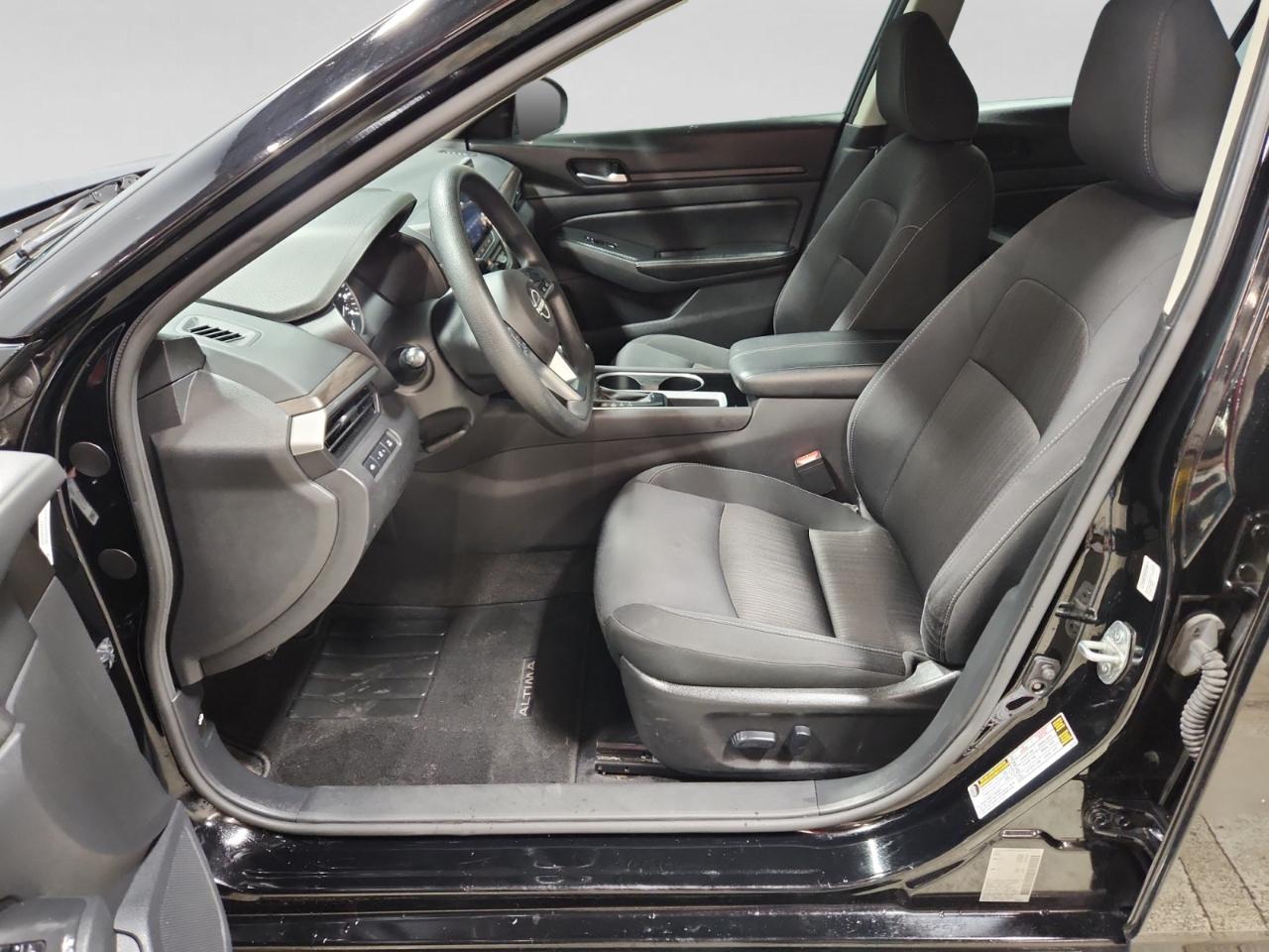 Nissan Altima 2.5 SV 2024
