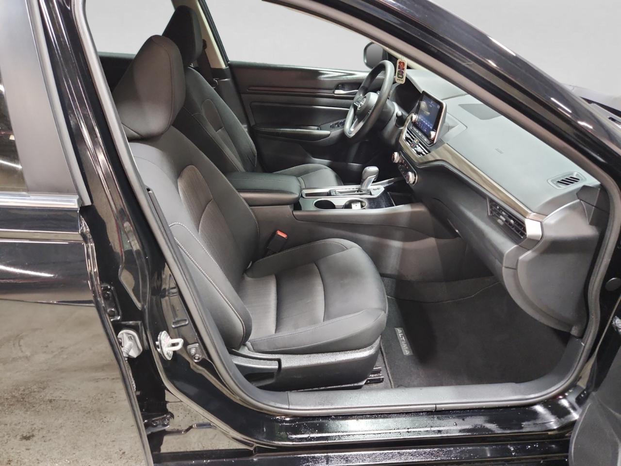 Nissan Altima 2.5 SV 2024