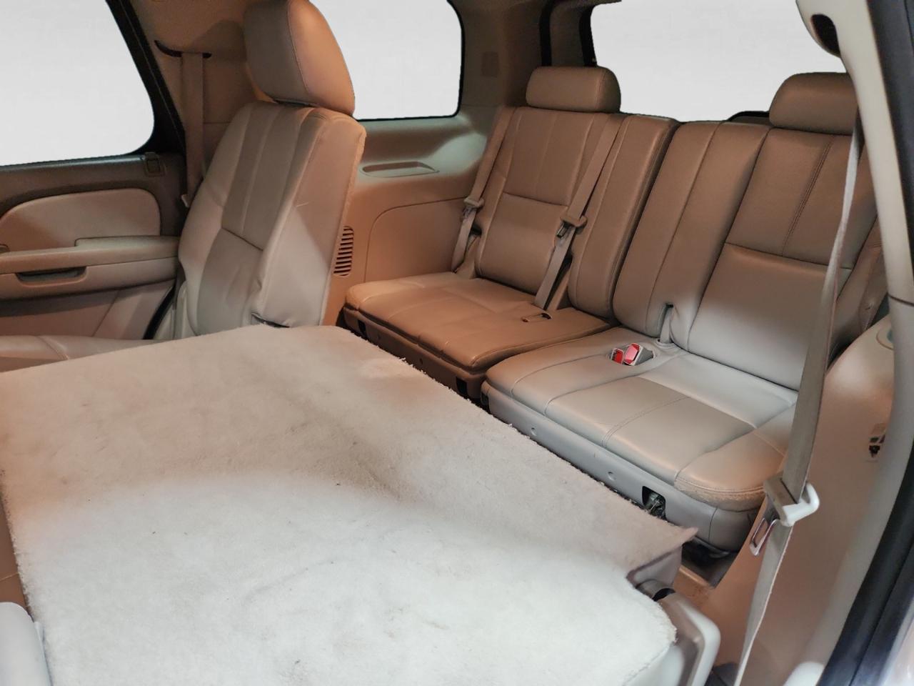 Chevrolet Tahoe LT 4WD 2011