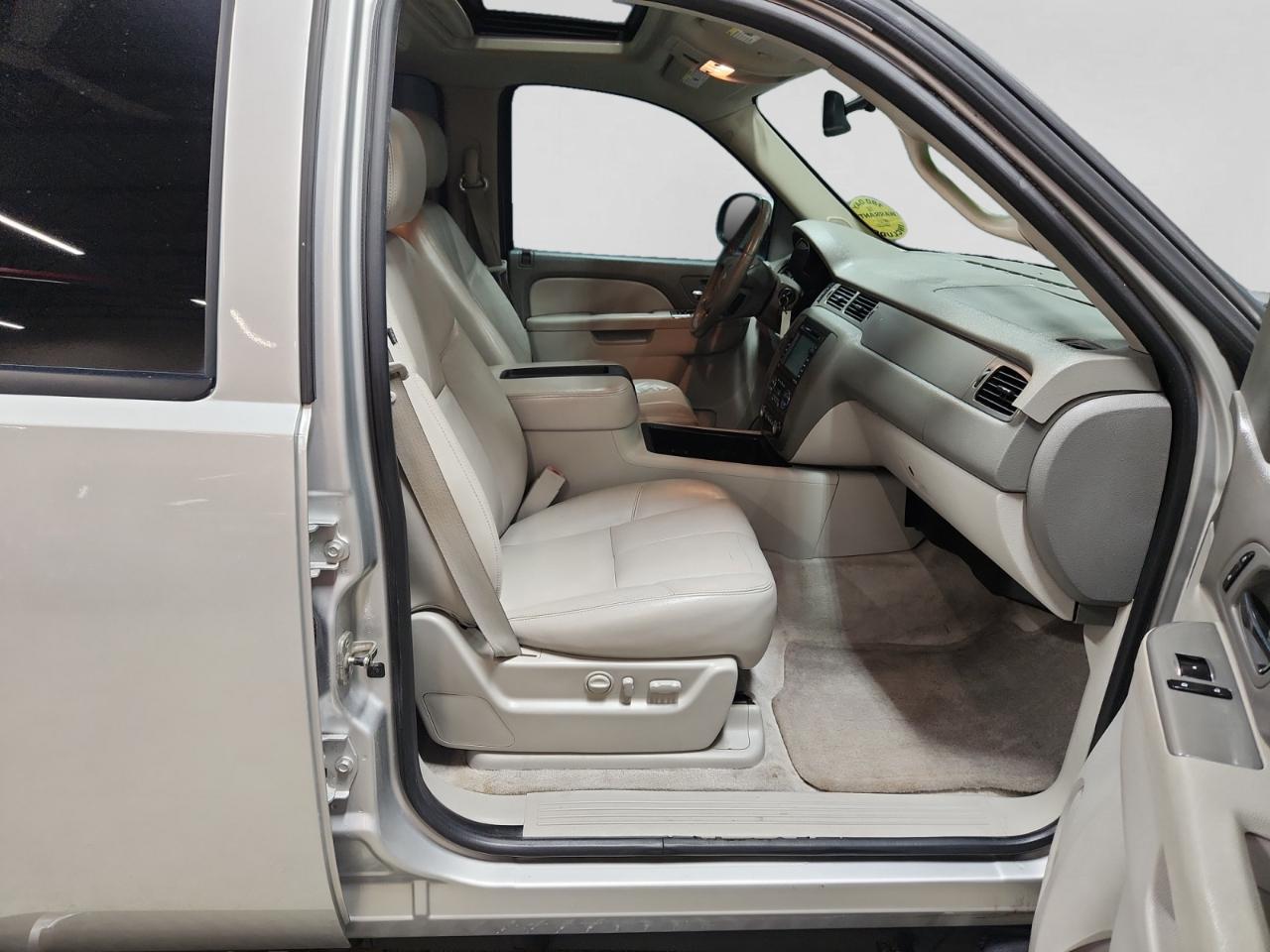 Chevrolet Tahoe LT 4WD 2011