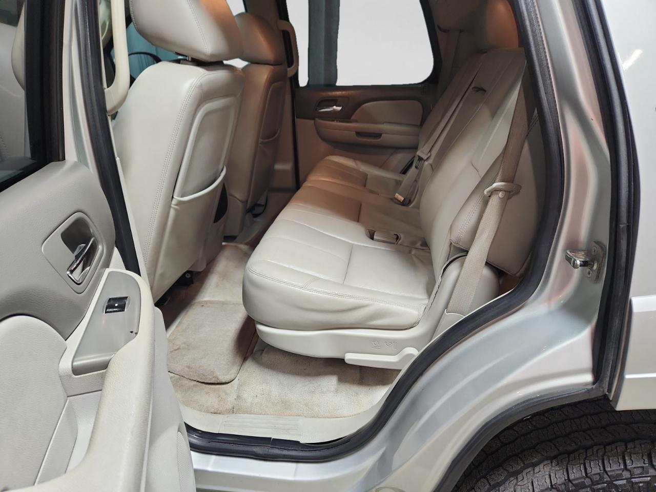 Chevrolet Tahoe LT 4WD 2011