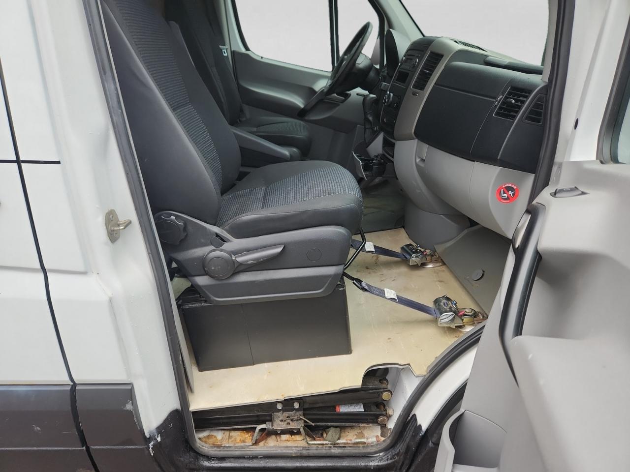 Dodge Sprinter Van 2500 170-in. WB EXT 2008