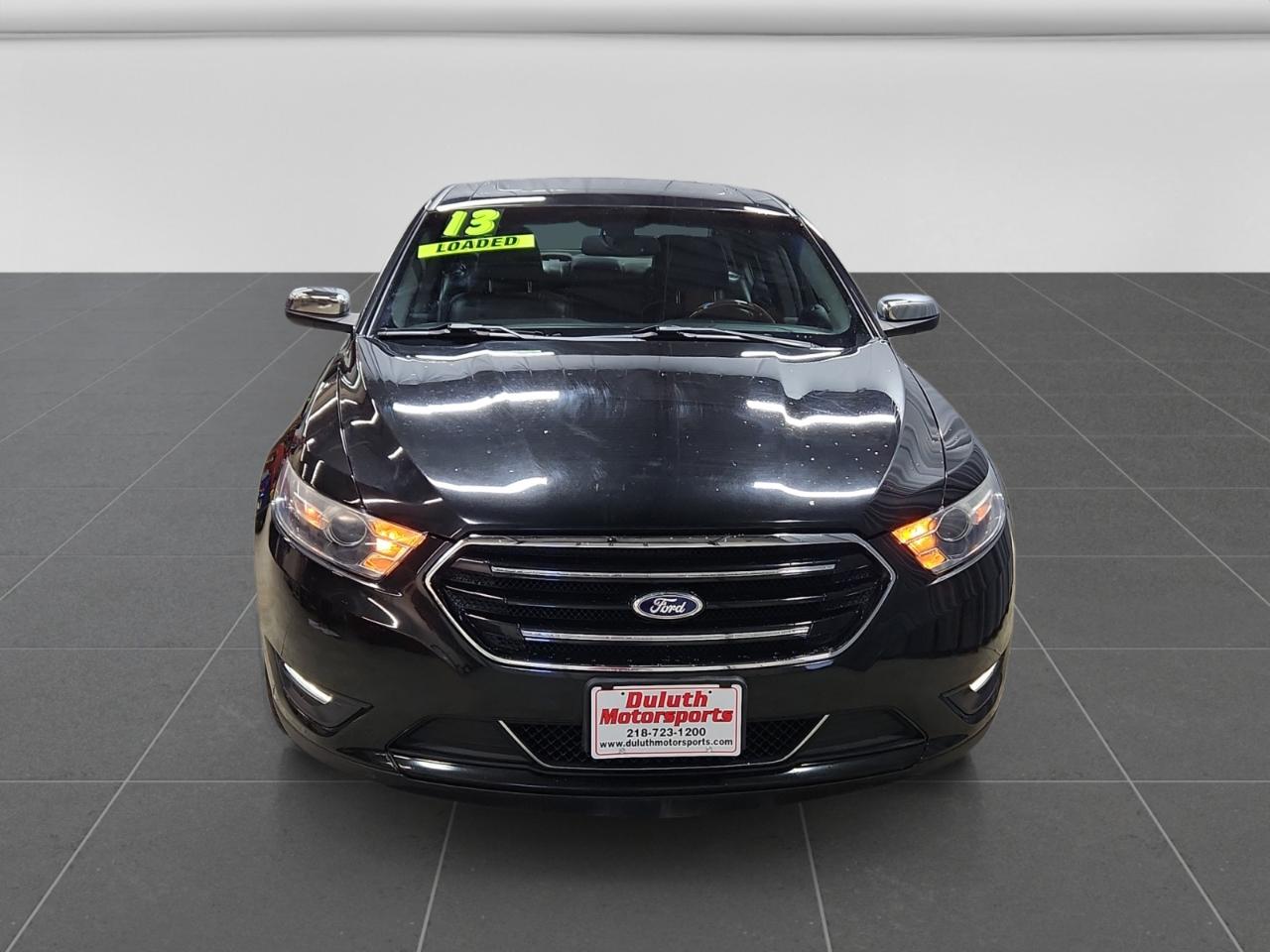 Ford Taurus Limited FWD 2013