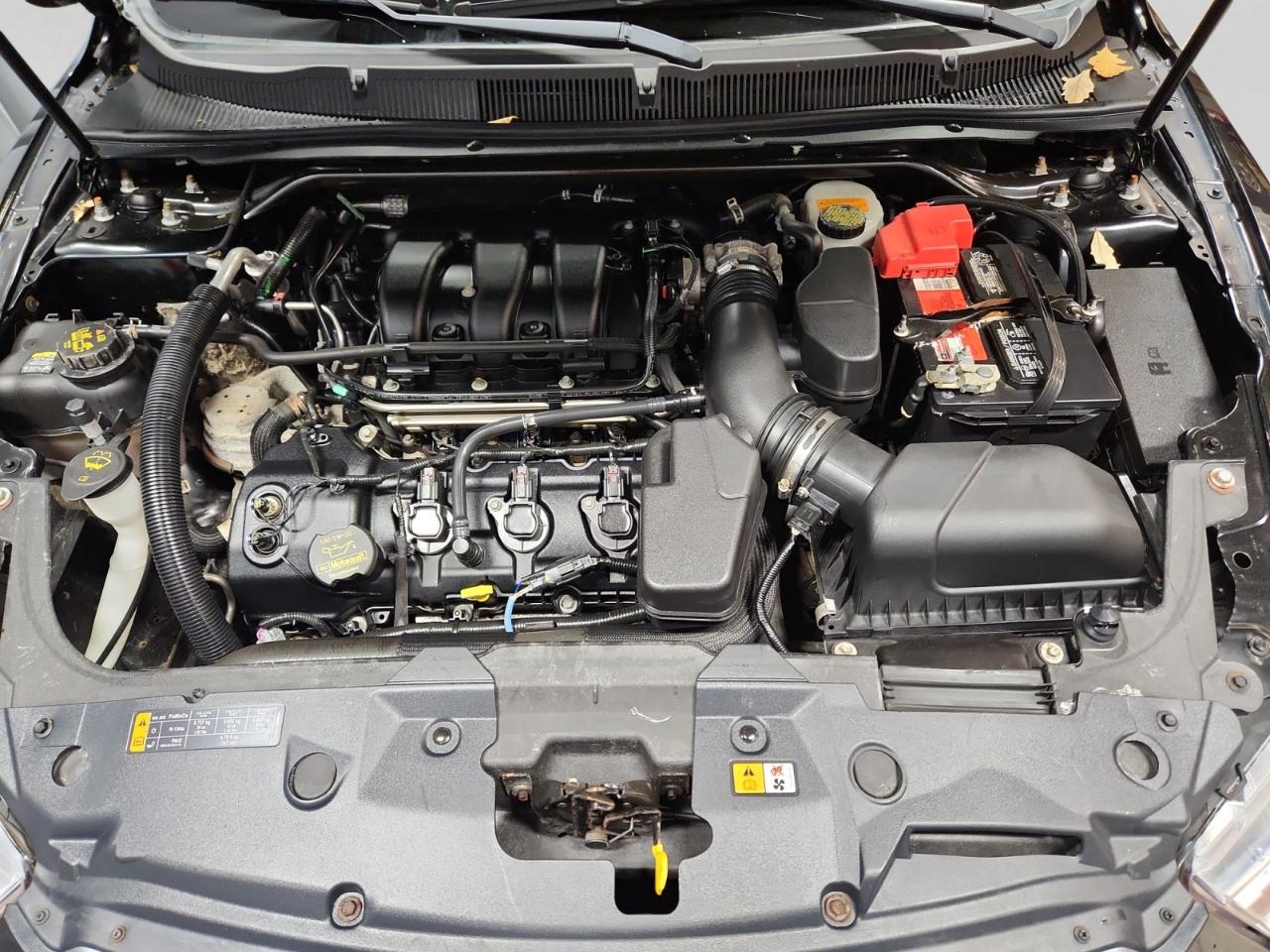 Ford Taurus Limited FWD 2013