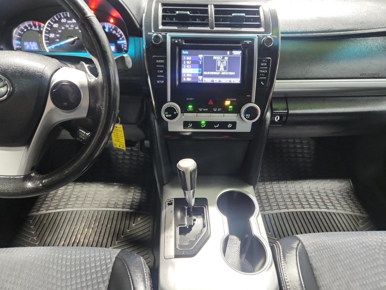 Toyota Camry SE 2014