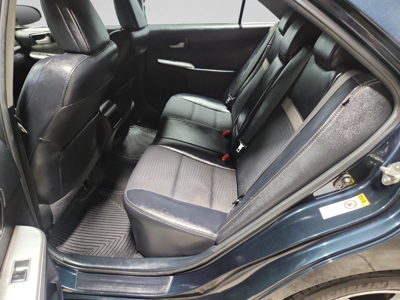 Toyota Camry SE 2014