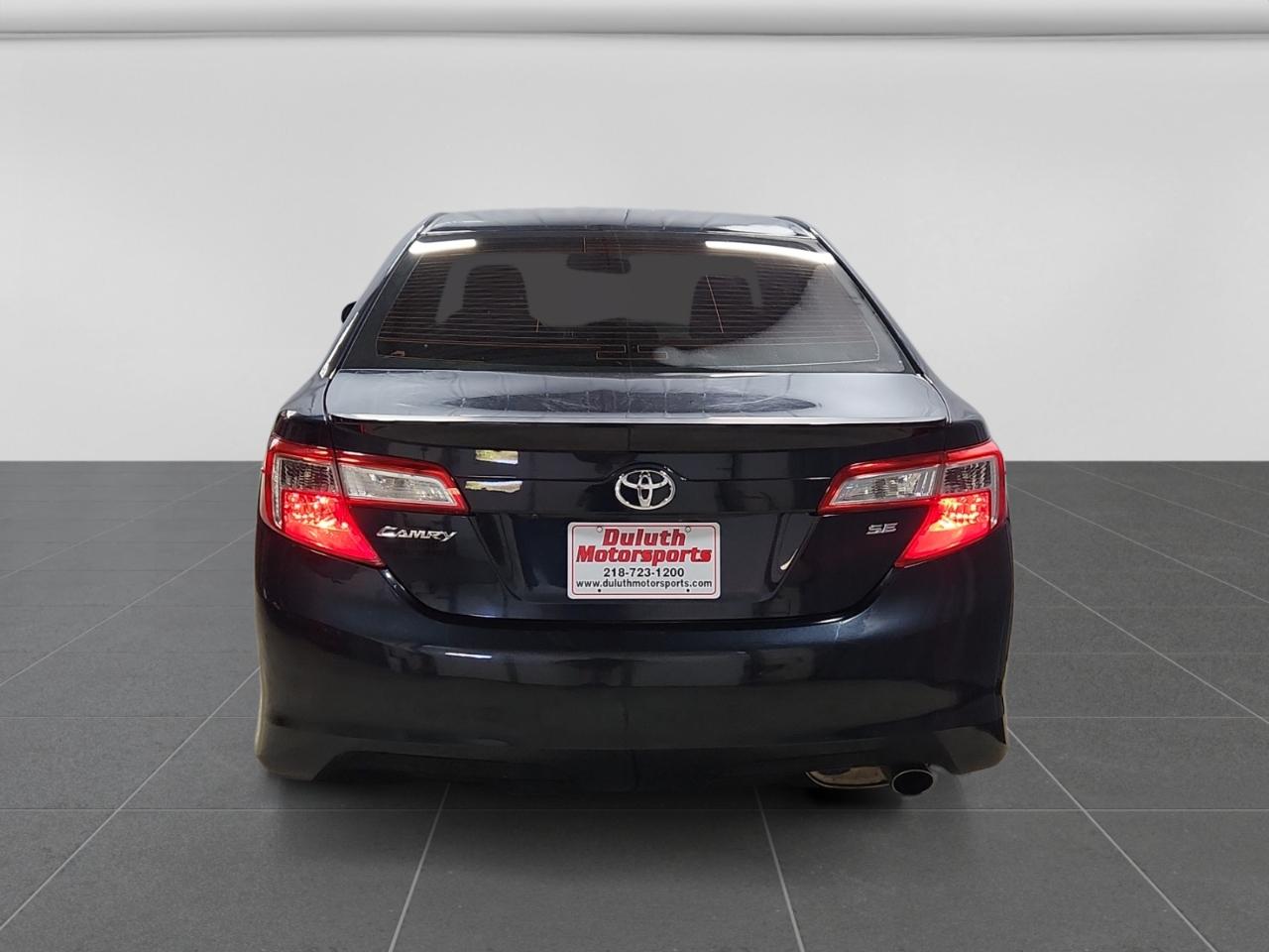 Toyota Camry SE 2014