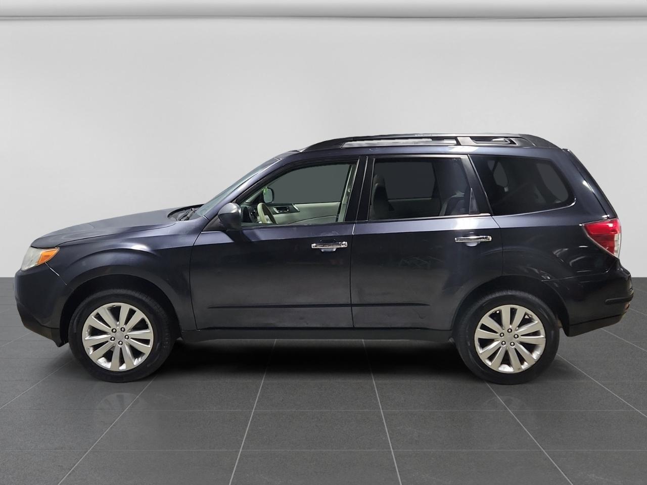 Subaru Forester 2.5X Premium 2013
