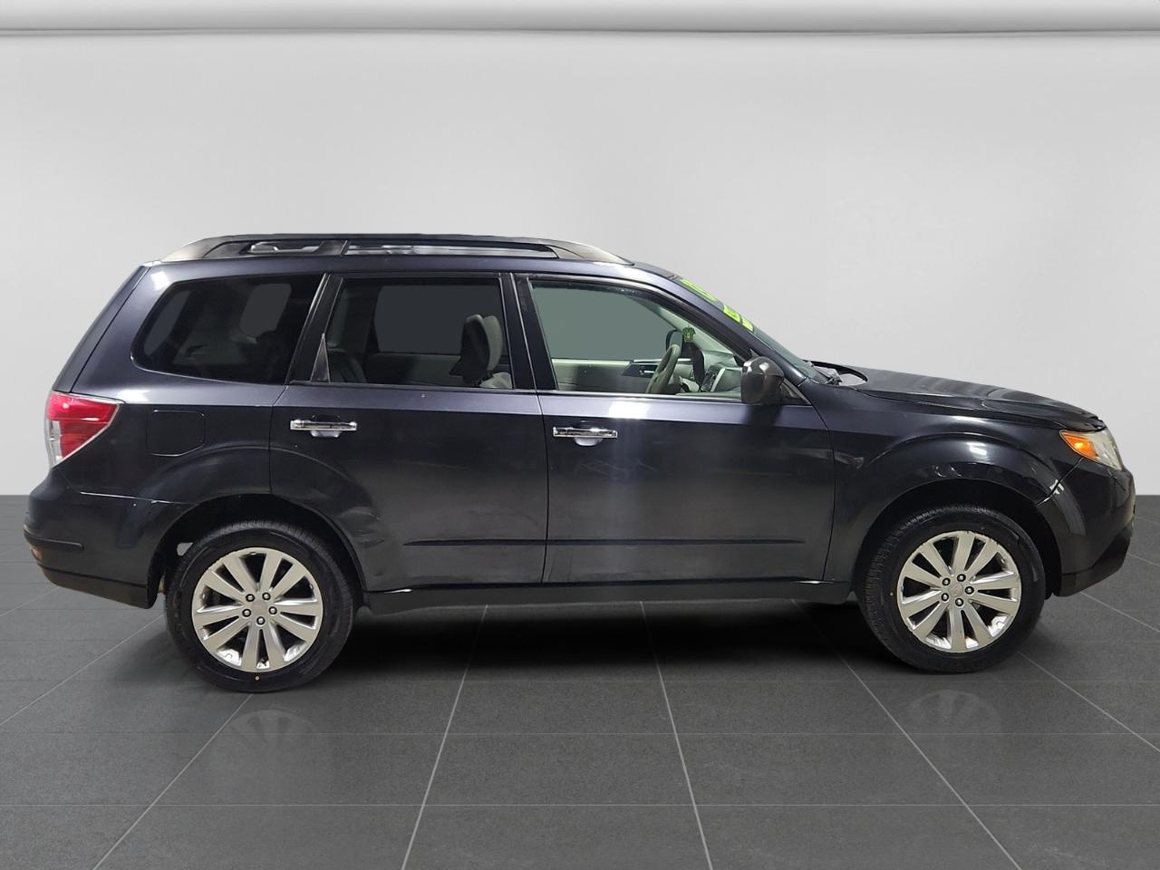 Subaru Forester 2.5X Premium 2013