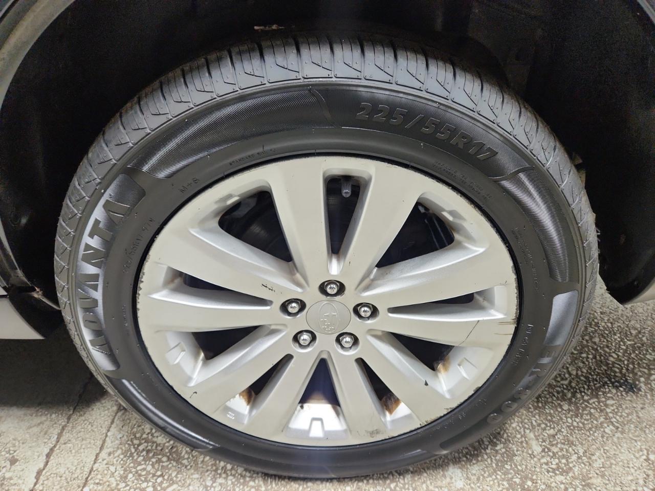 Subaru Forester 2.5X Premium 2013