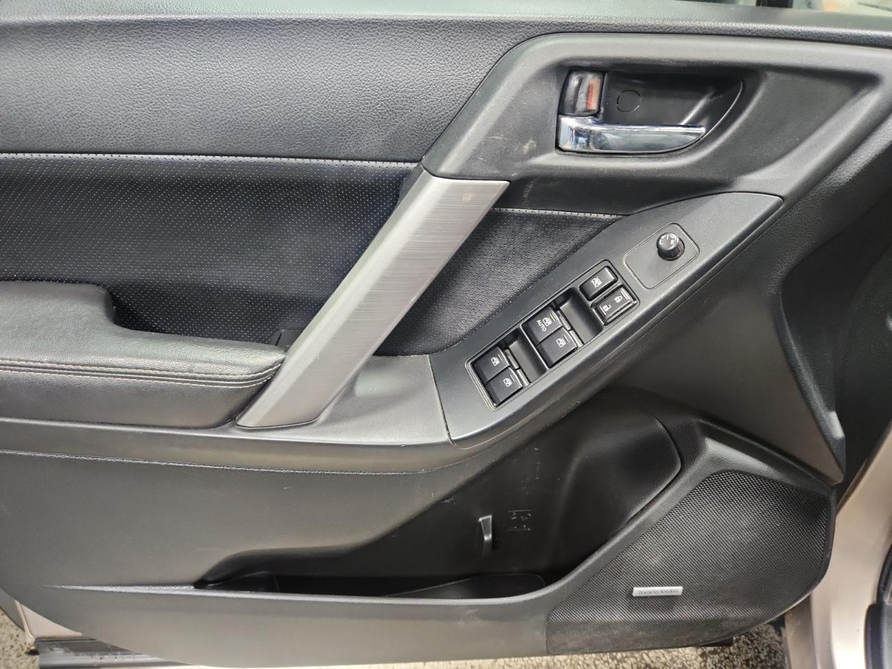 Subaru Forester 2.5i Limited 2015