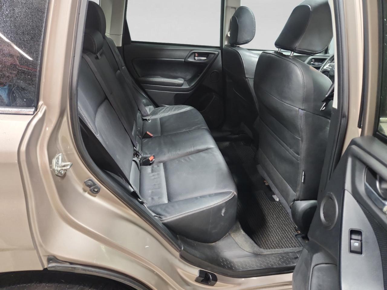 Subaru Forester 2.5i Limited 2015
