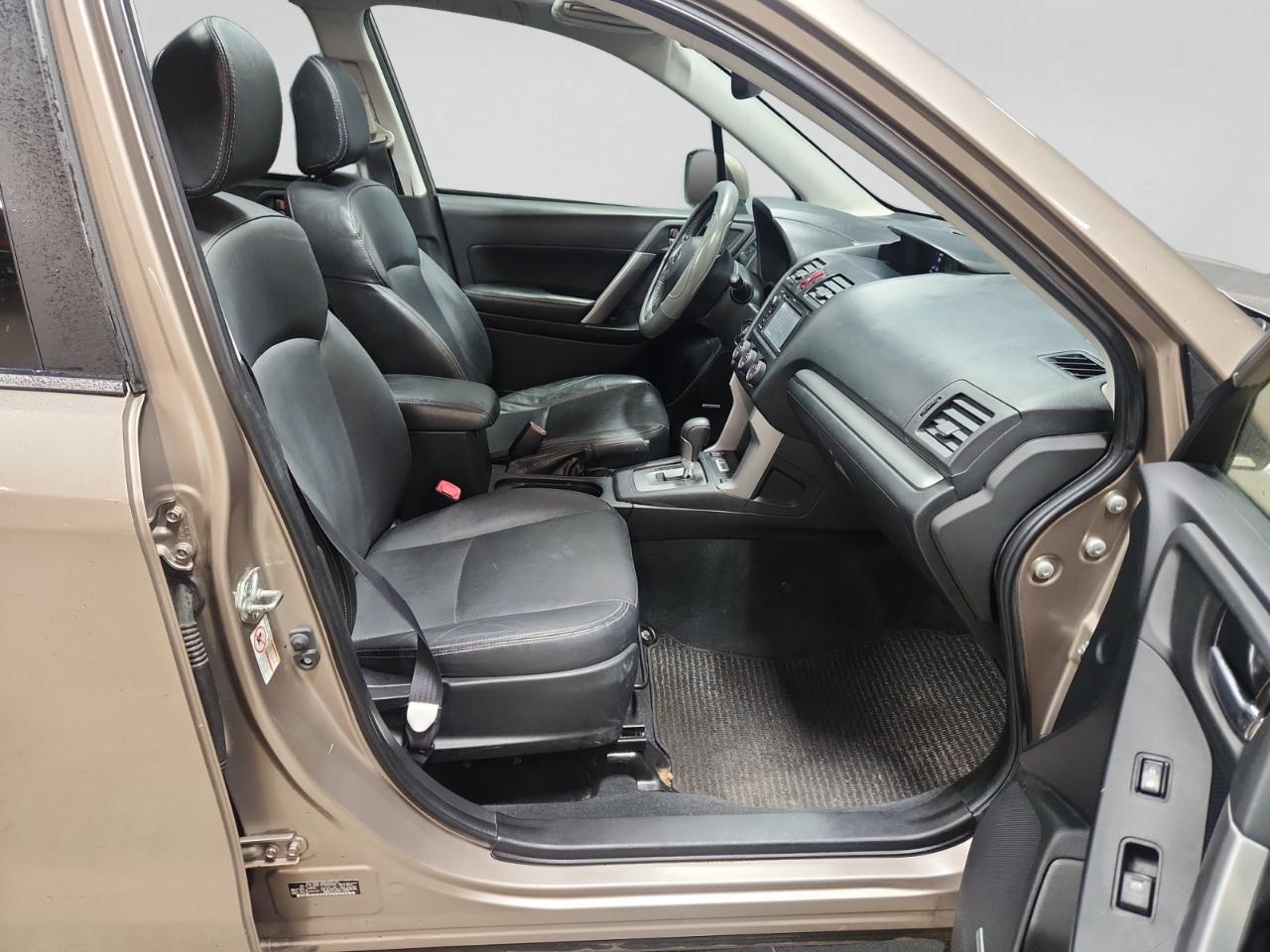 Subaru Forester 2.5i Limited 2015