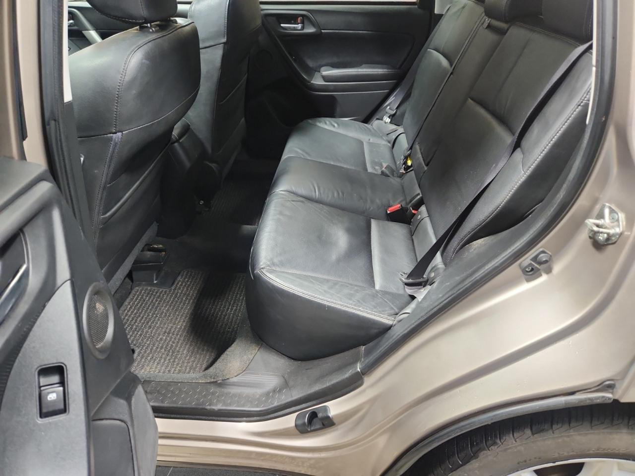 Subaru Forester 2.5i Limited 2015