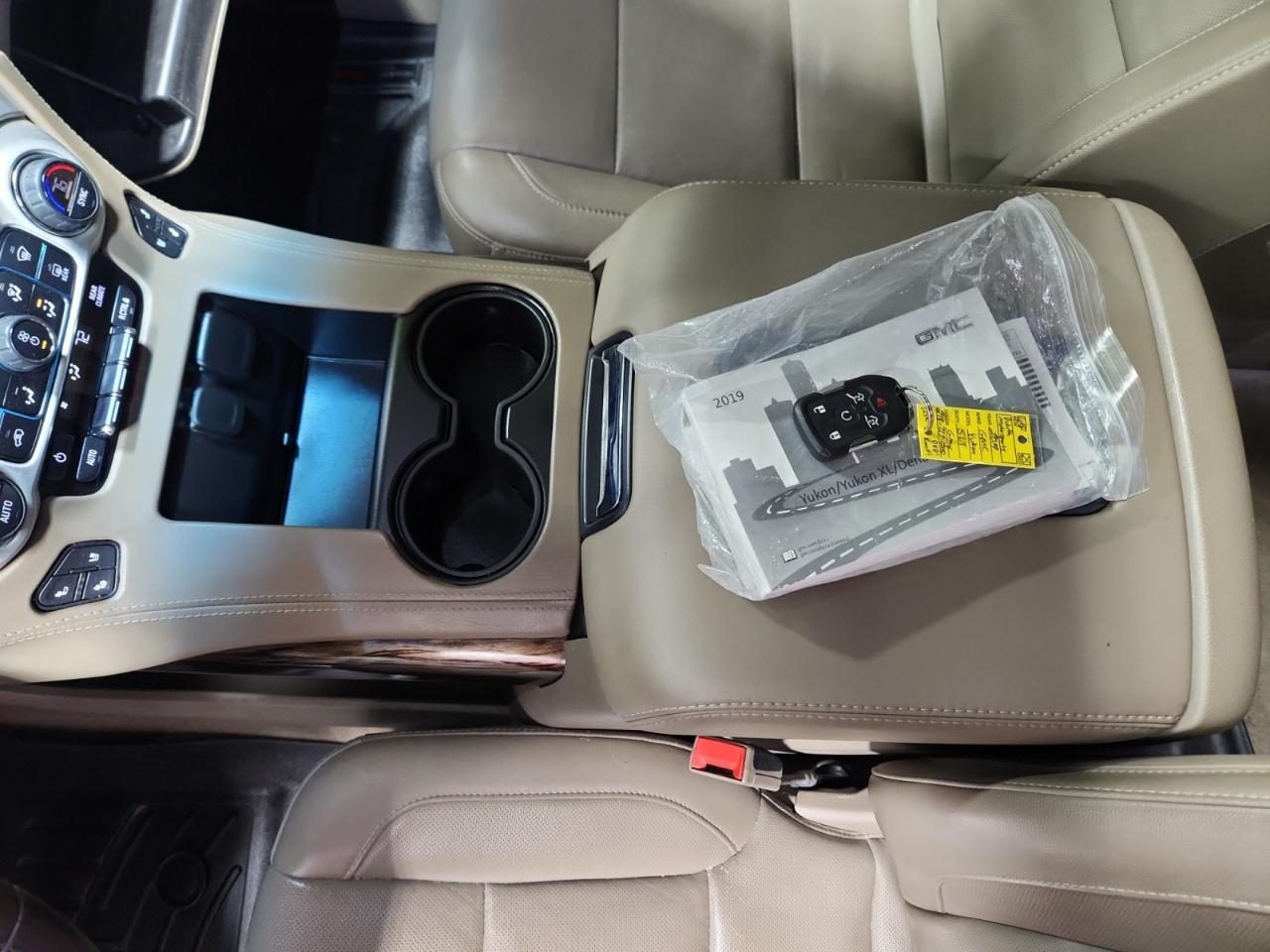 GMC Yukon SLT 4WD 2019