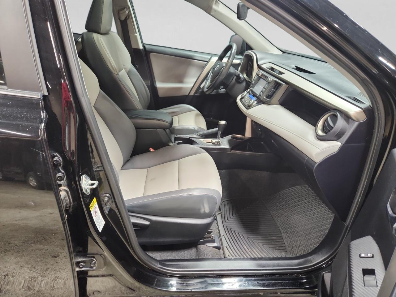 Toyota RAV4 Limited AWD 2015