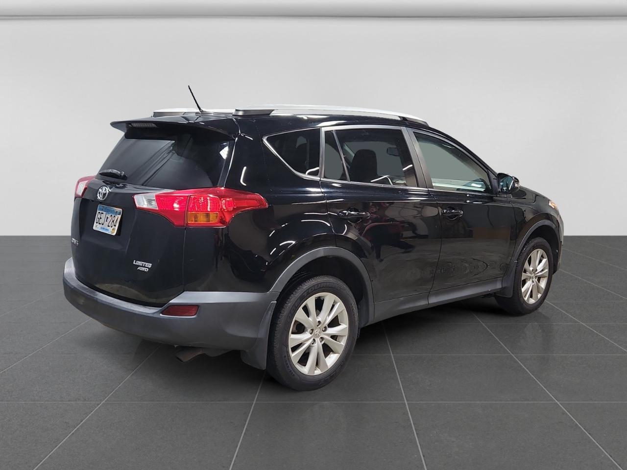 Toyota RAV4 Limited AWD 2015