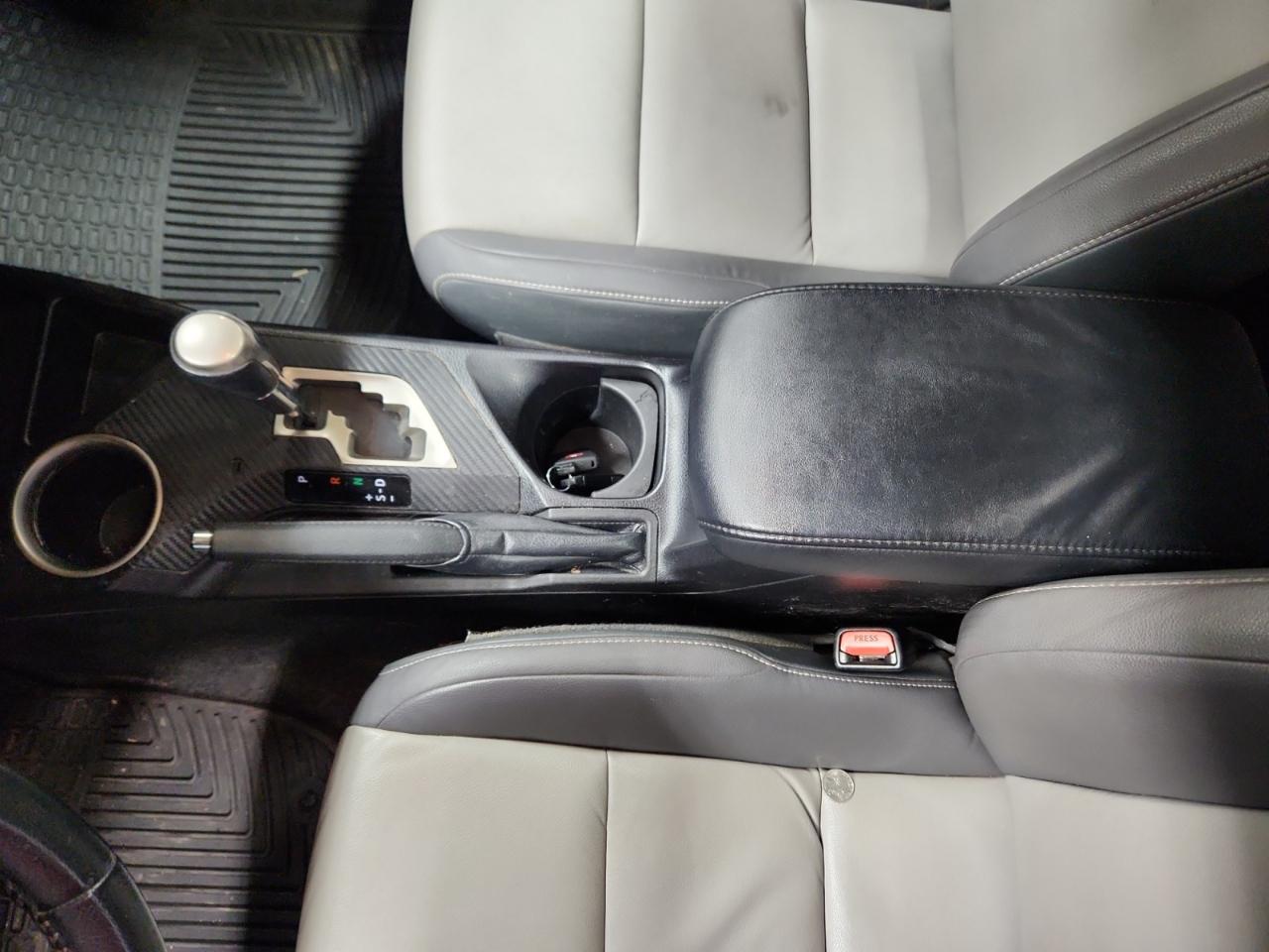 Toyota RAV4 Limited AWD 2015