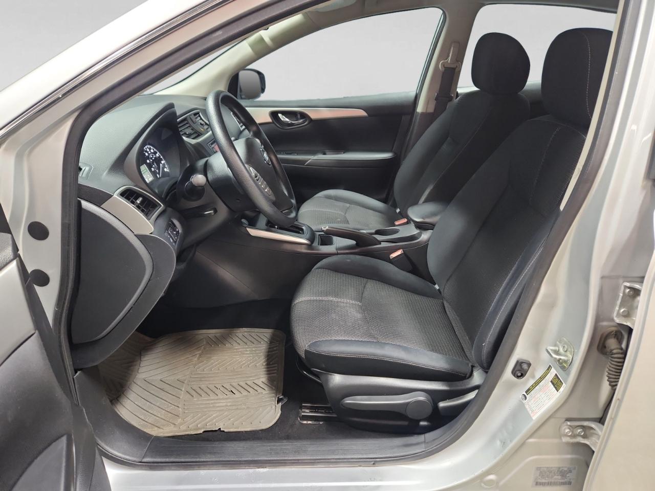 Nissan Sentra S CVT 2017
