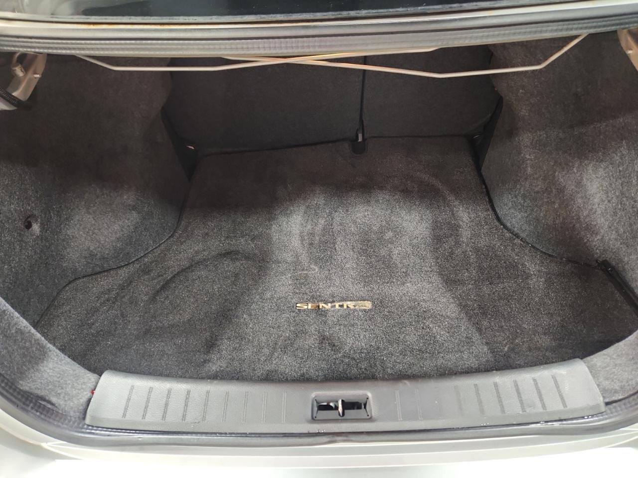 Nissan Sentra S CVT 2017