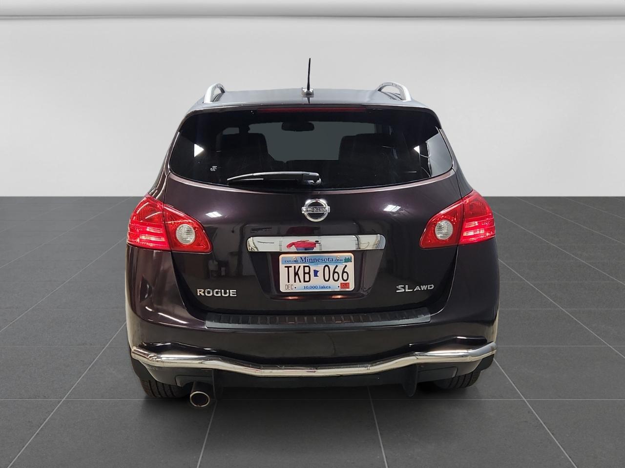 Nissan Rogue SV AWD 2011