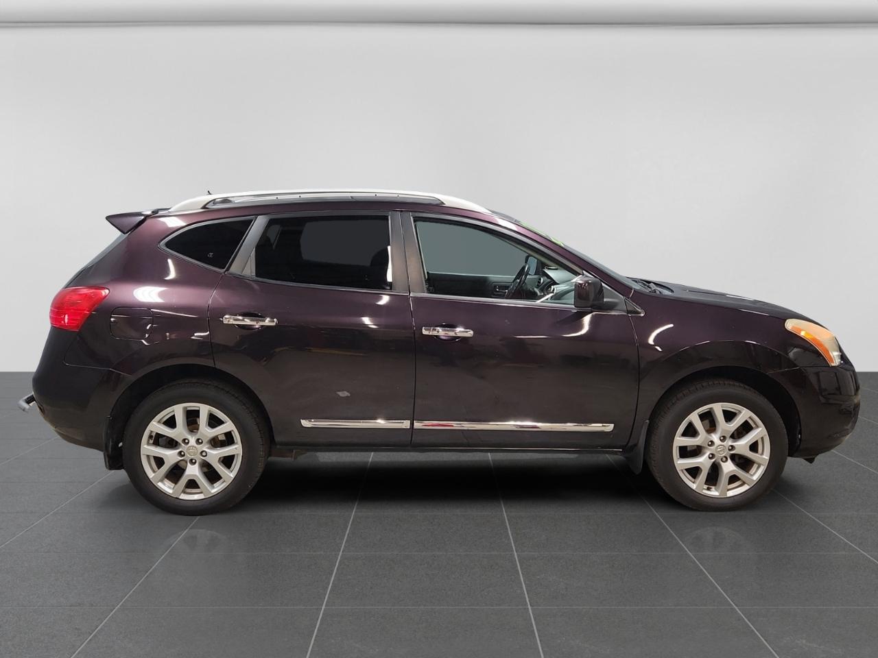 Nissan Rogue SV AWD 2011