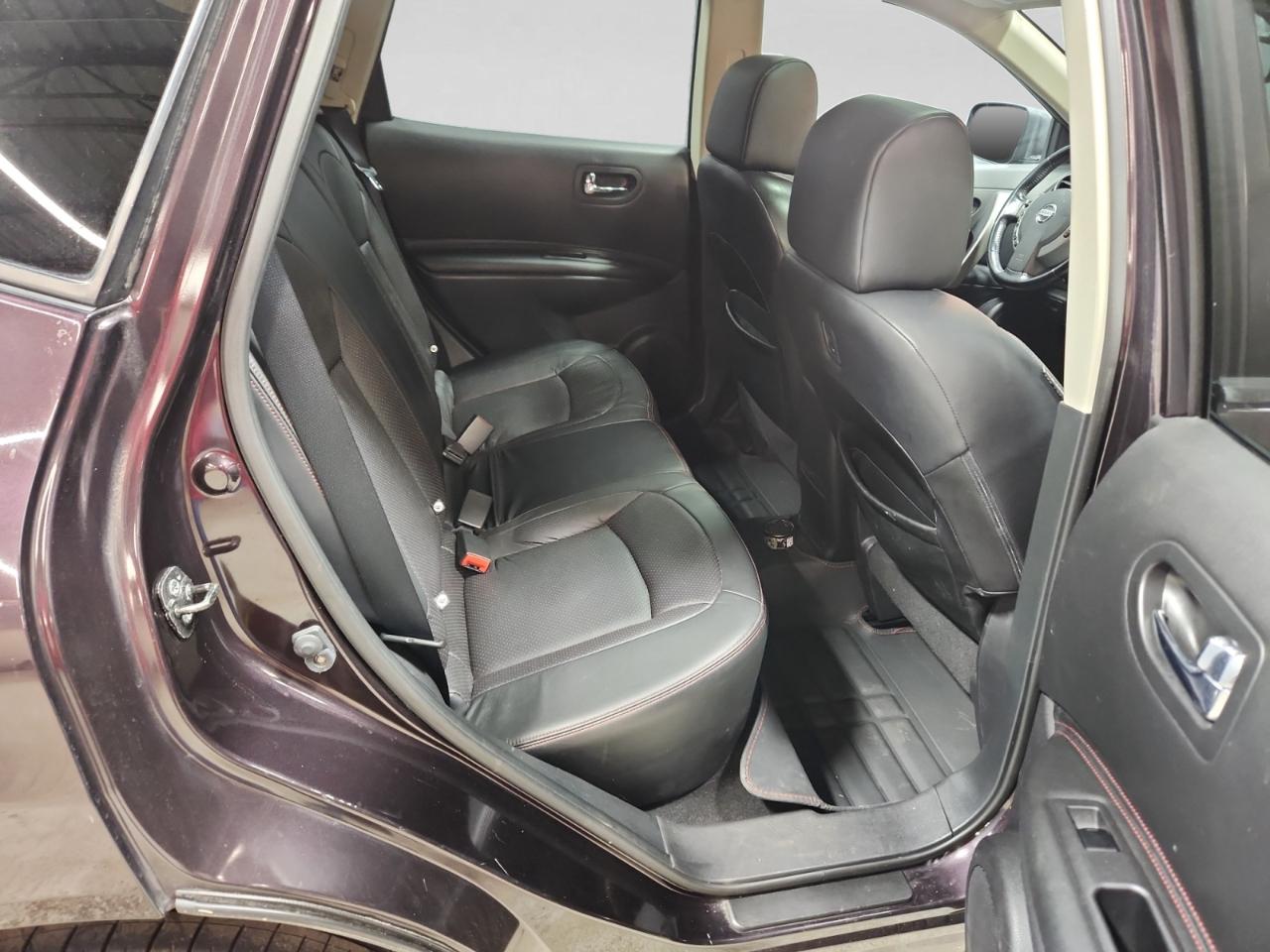 Nissan Rogue SV AWD 2011