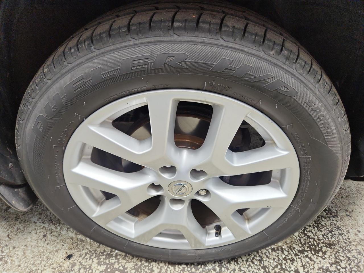 Nissan Rogue SV AWD 2011