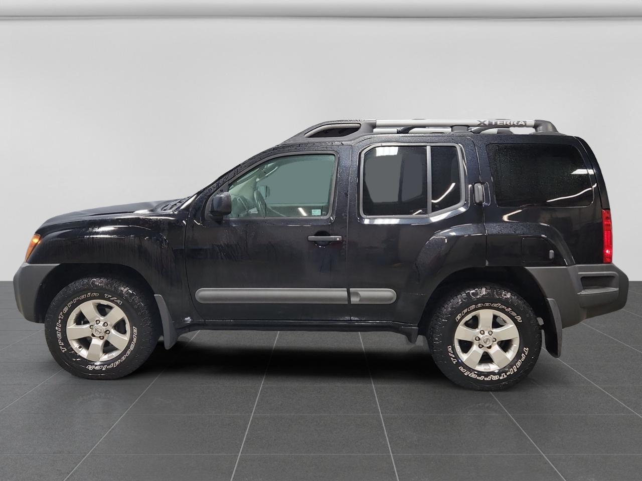 Nissan Xterra S 4WD 2011