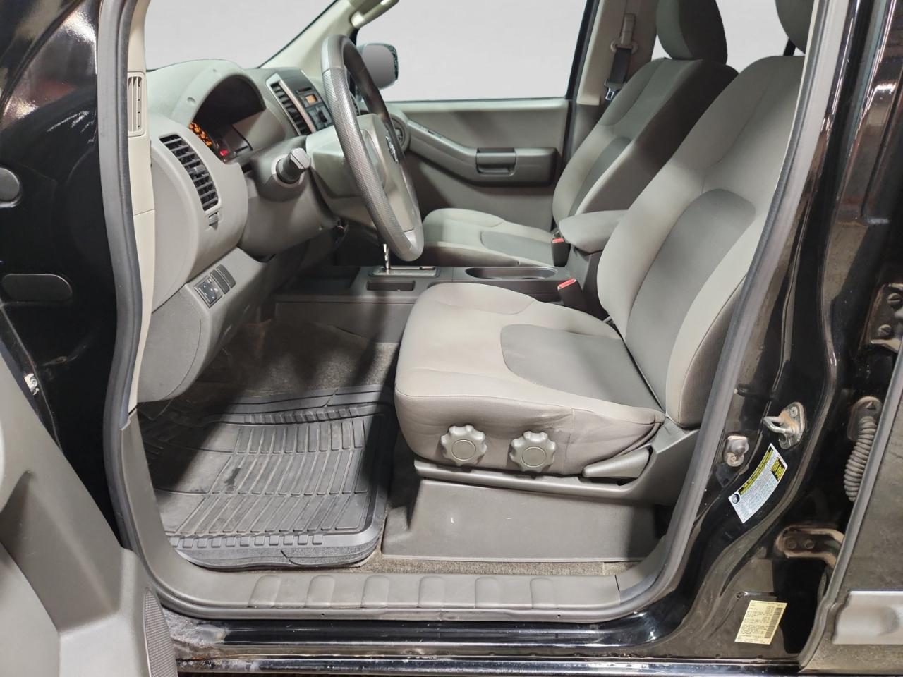Nissan Xterra S 4WD 2011