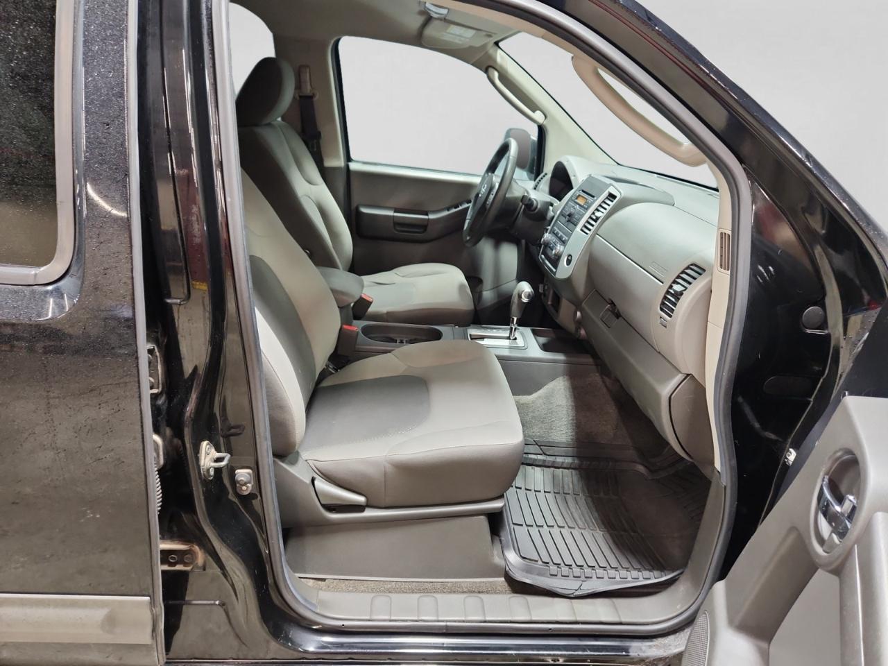 Nissan Xterra S 4WD 2011