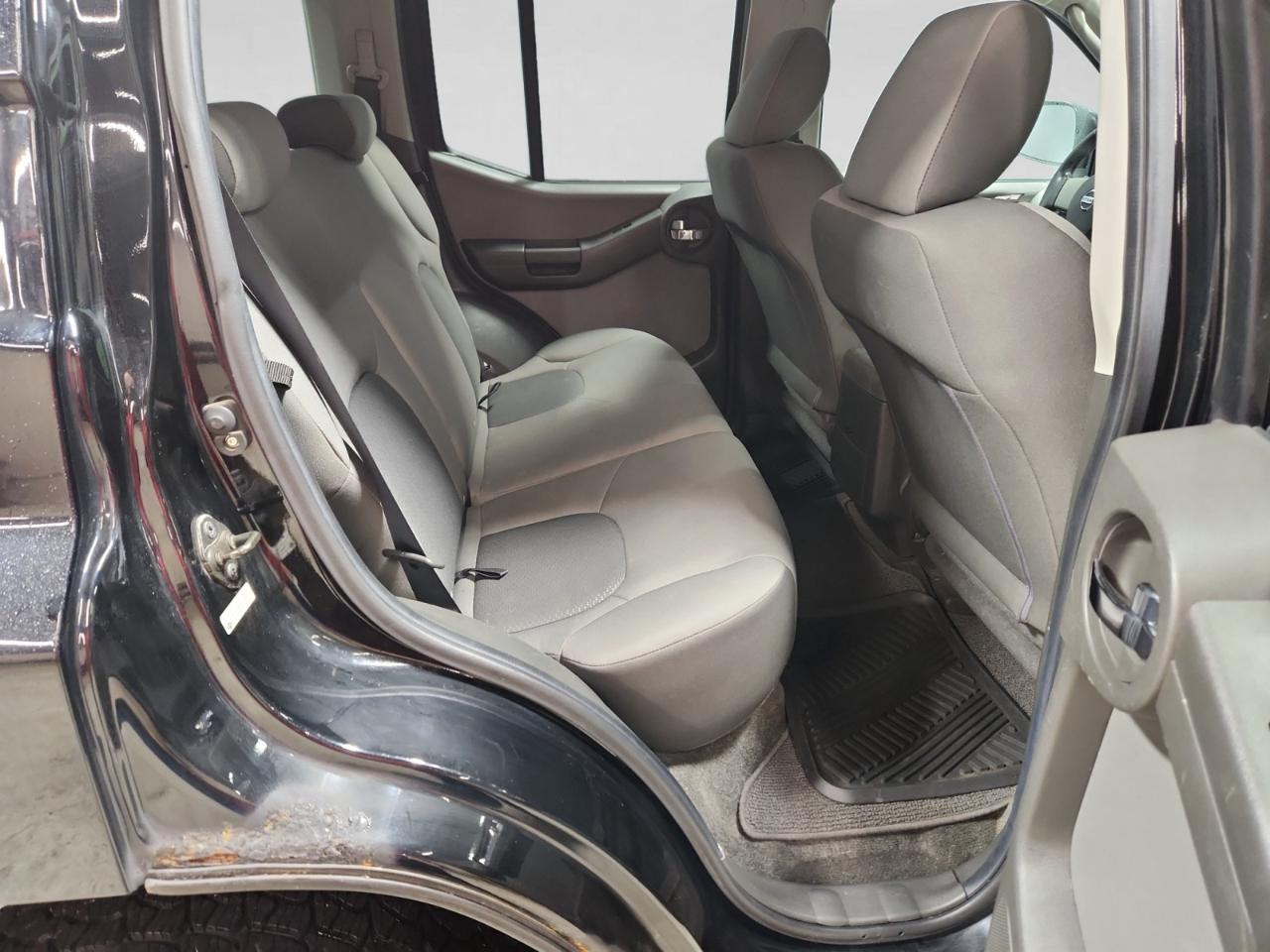 Nissan Xterra S 4WD 2011