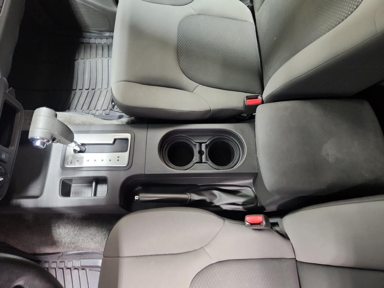 Nissan Xterra S 4WD 2011