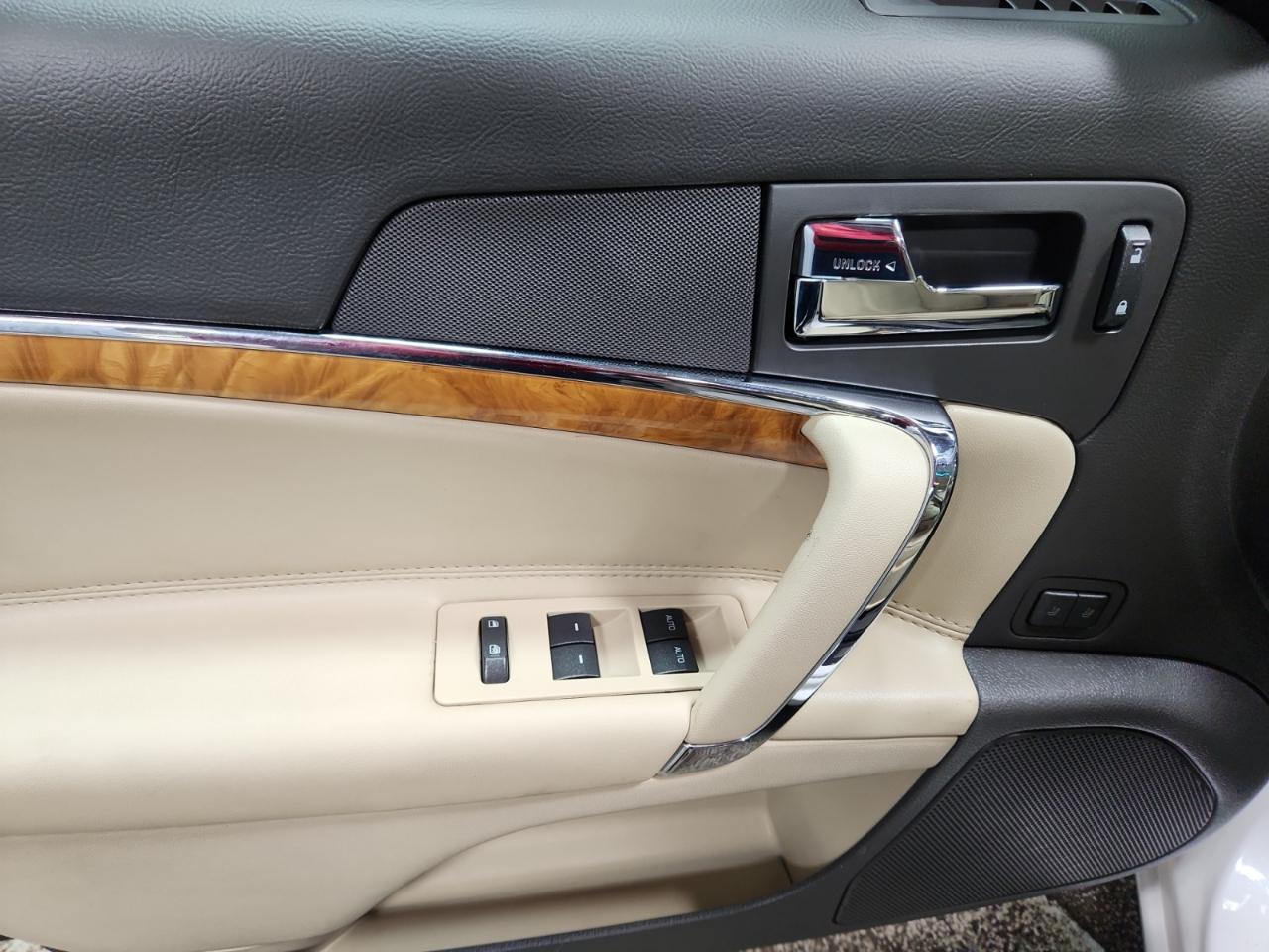 Lincoln MKZ FWD 2012