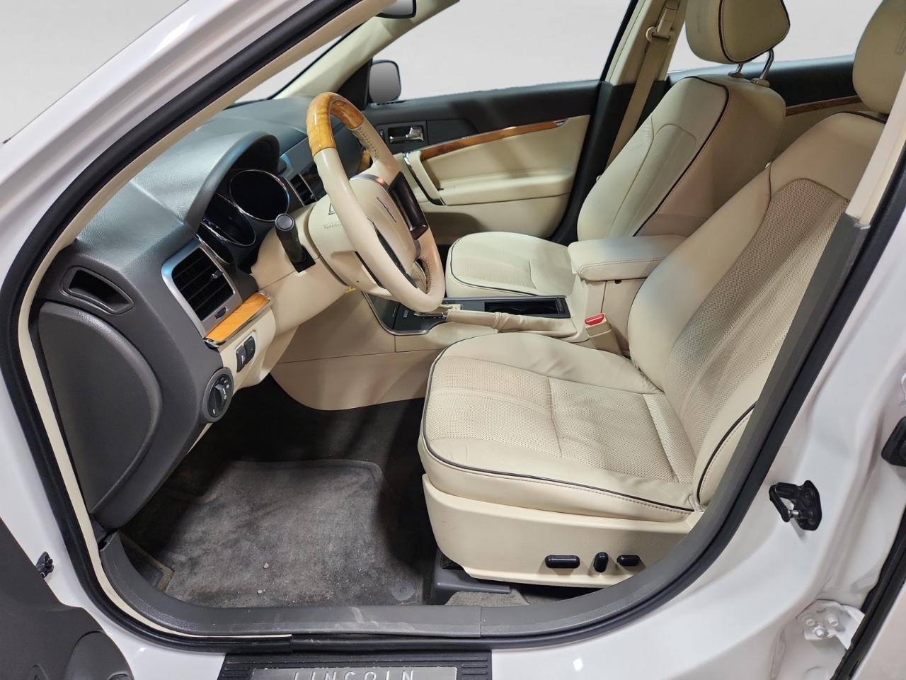 Lincoln MKZ FWD 2012