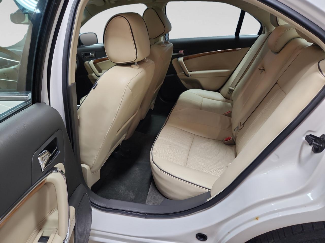 Lincoln MKZ FWD 2012