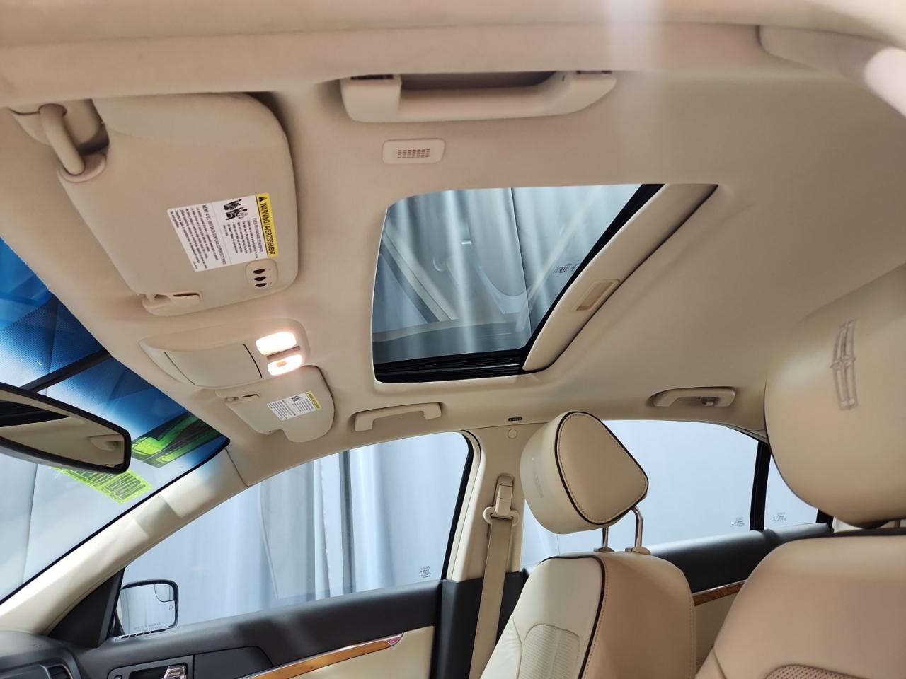 Lincoln MKZ FWD 2012