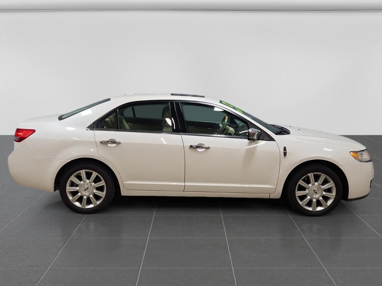 Lincoln MKZ FWD 2012