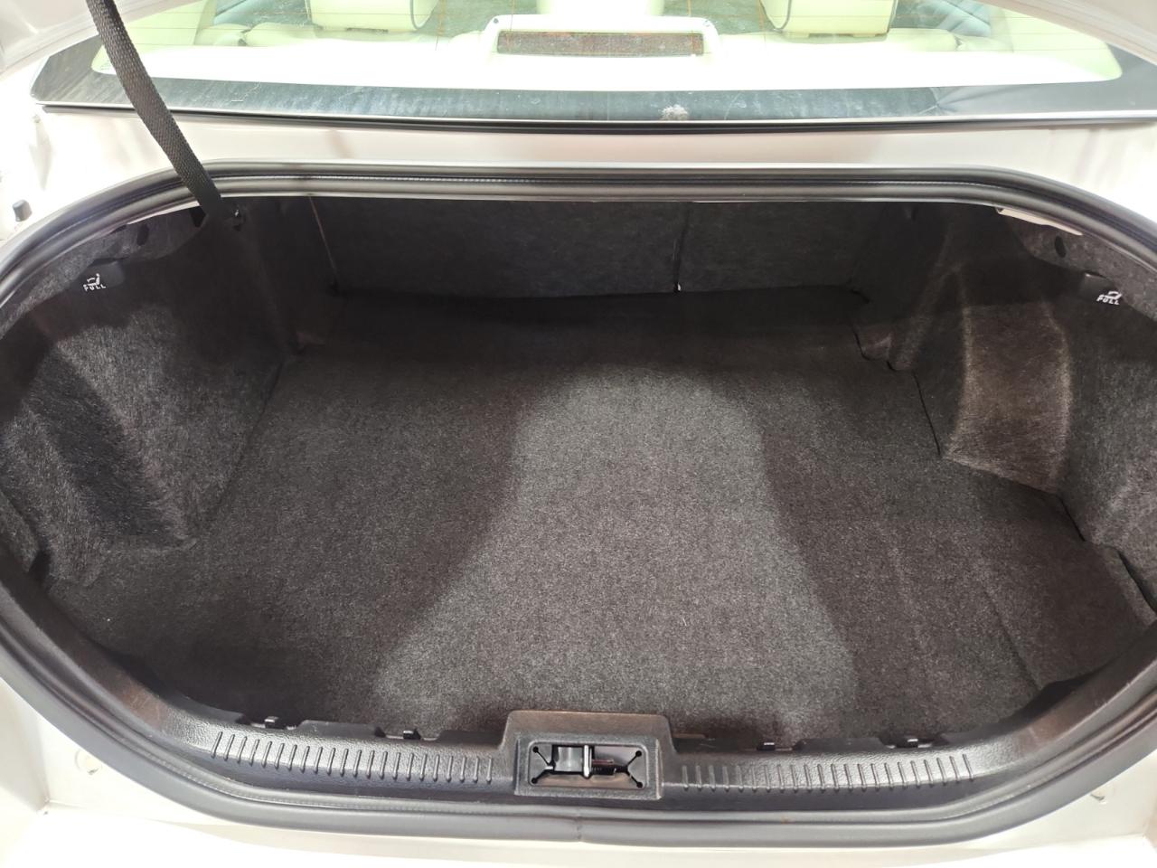 Lincoln MKZ FWD 2012