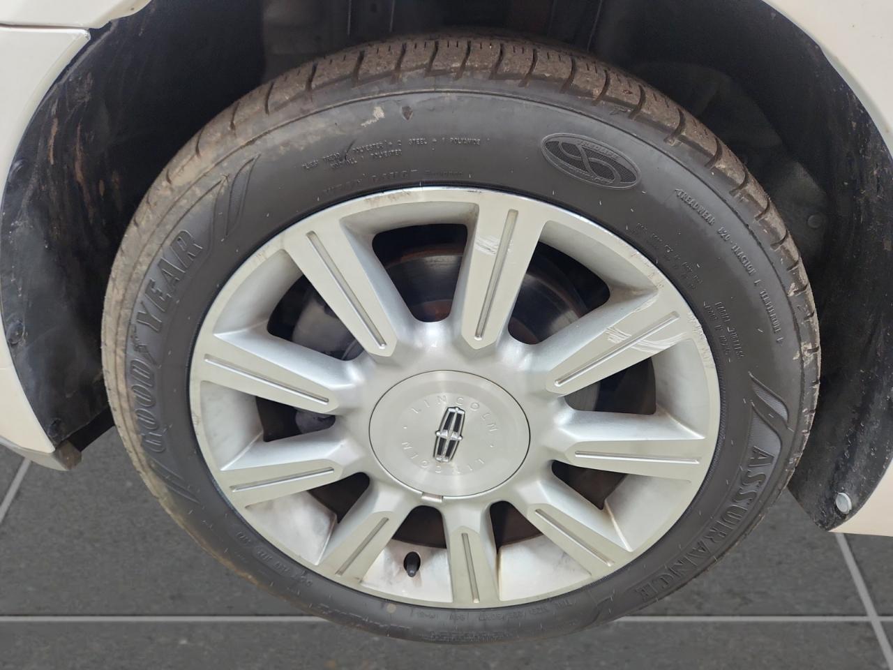 Lincoln MKZ FWD 2012