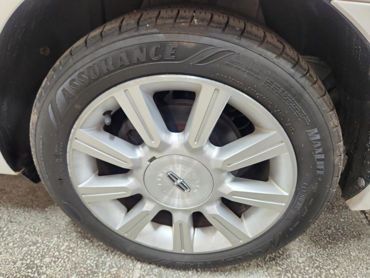 Lincoln MKZ FWD 2012
