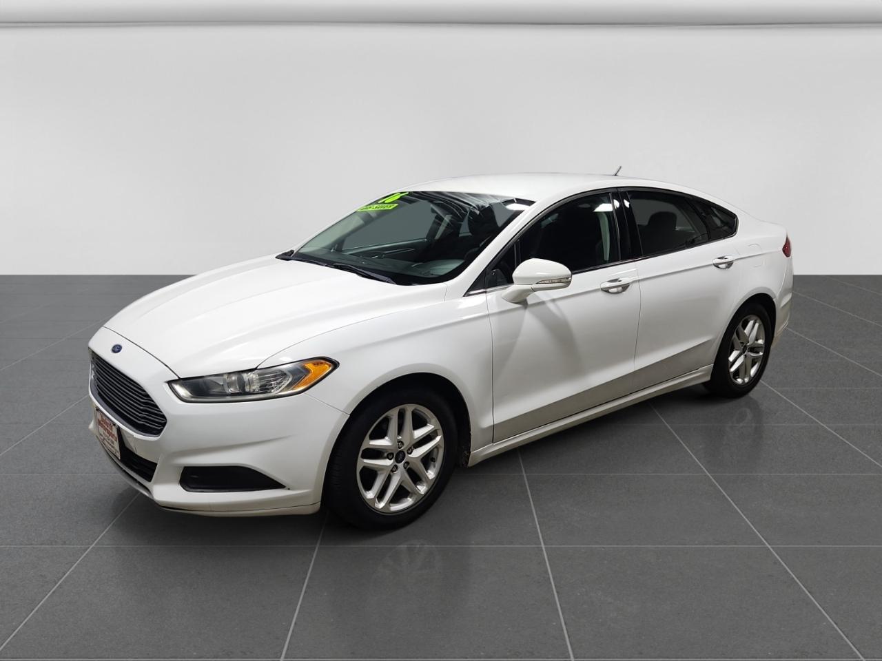 Ford Fusion SE 2016