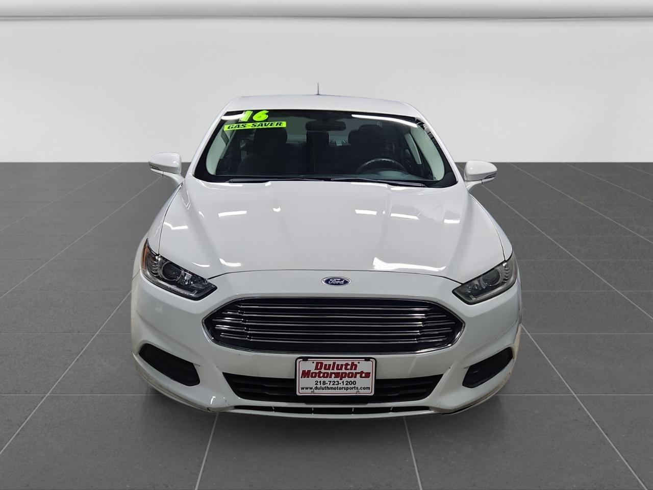 Ford Fusion SE 2016