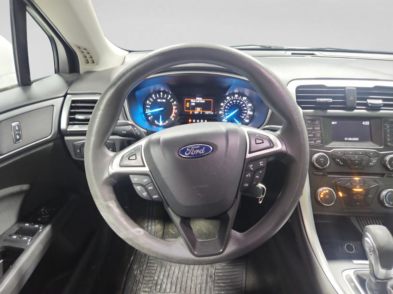 Ford Fusion SE 2016