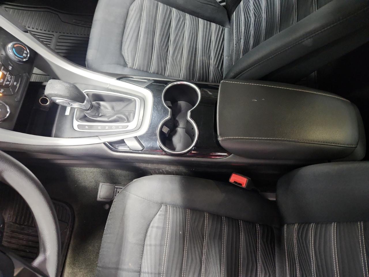 Ford Fusion SE 2016