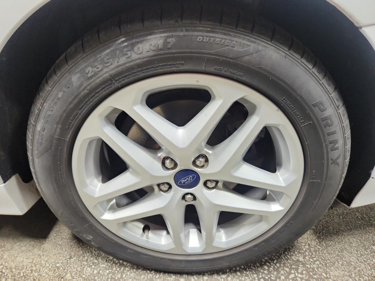 Ford Fusion SE 2016