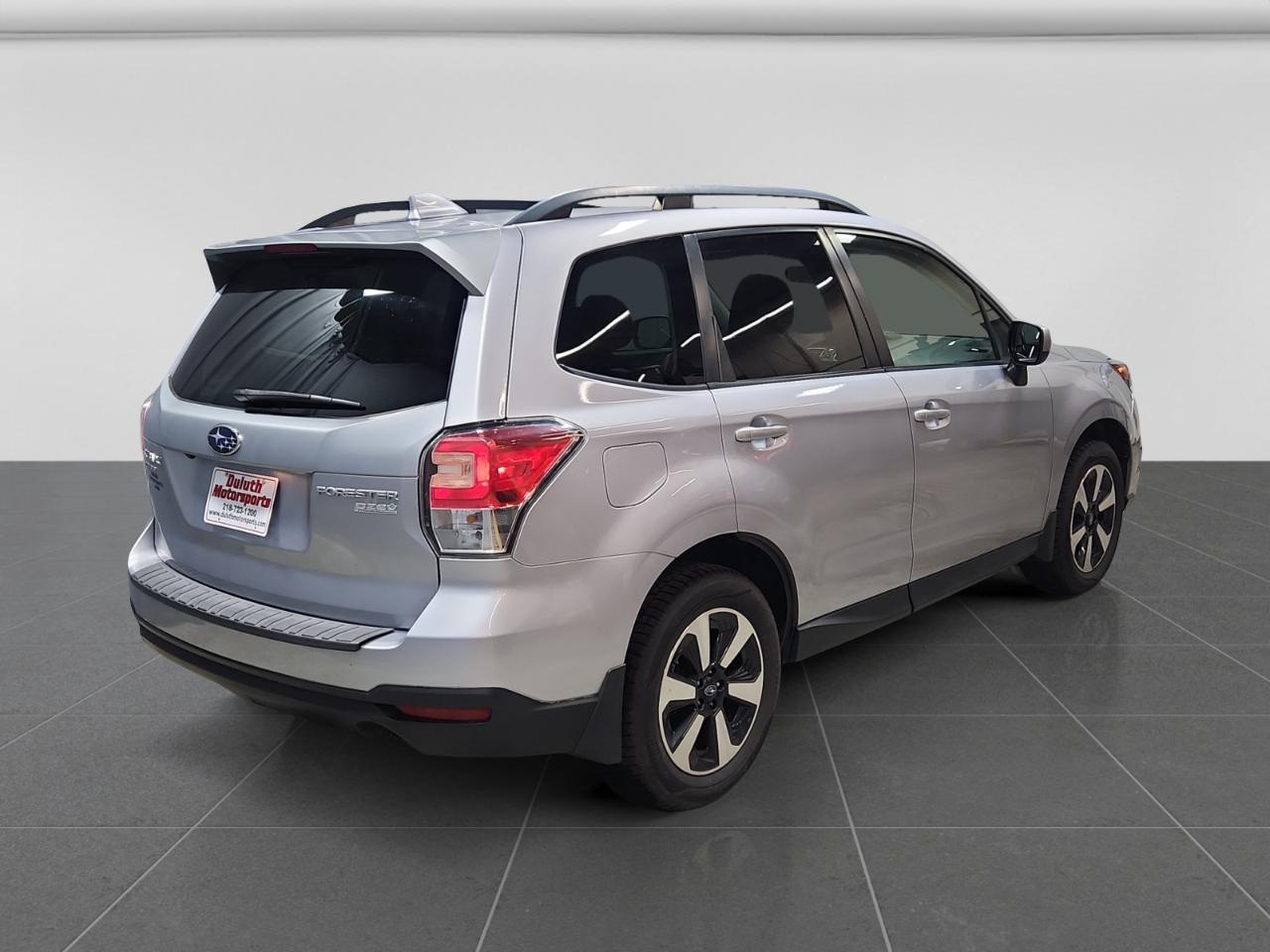 Subaru Forester 2.5i Premium PZEV CVT 2017