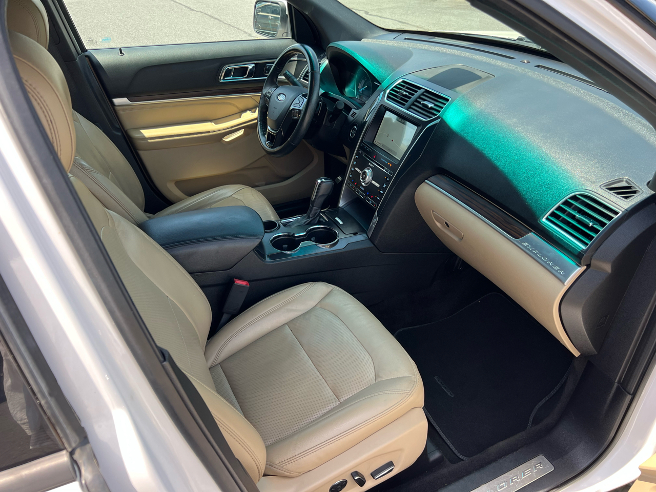 Ford Explorer Limited FWD 2017