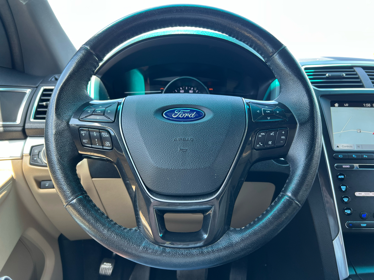 Ford Explorer Limited FWD 2017