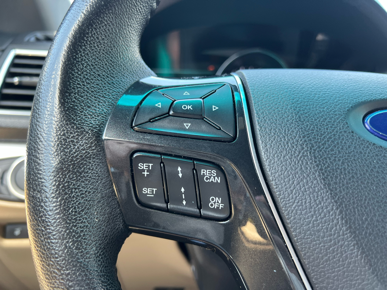 Ford Explorer Limited FWD 2017